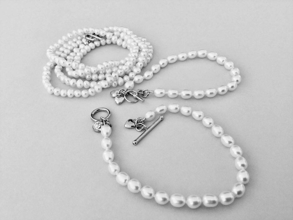 Soft White Pearl Bracelet