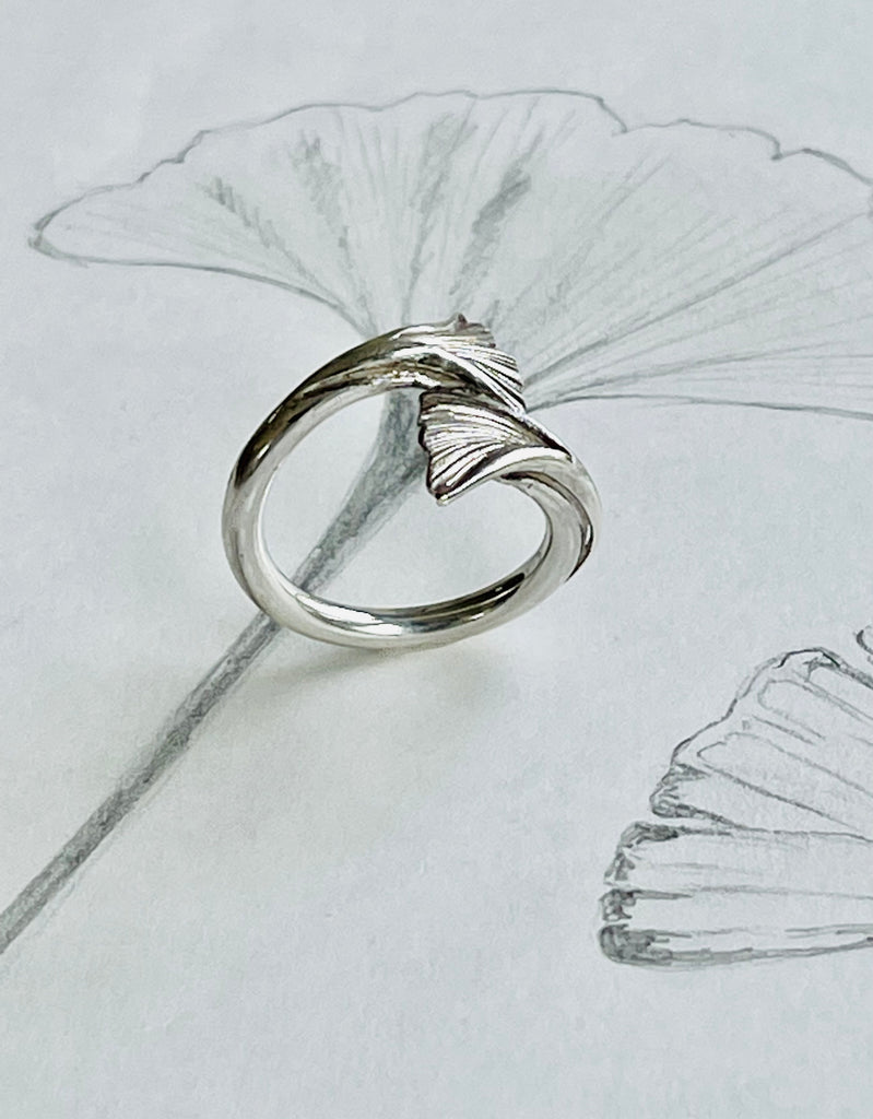 The Lucia Leaf Ring